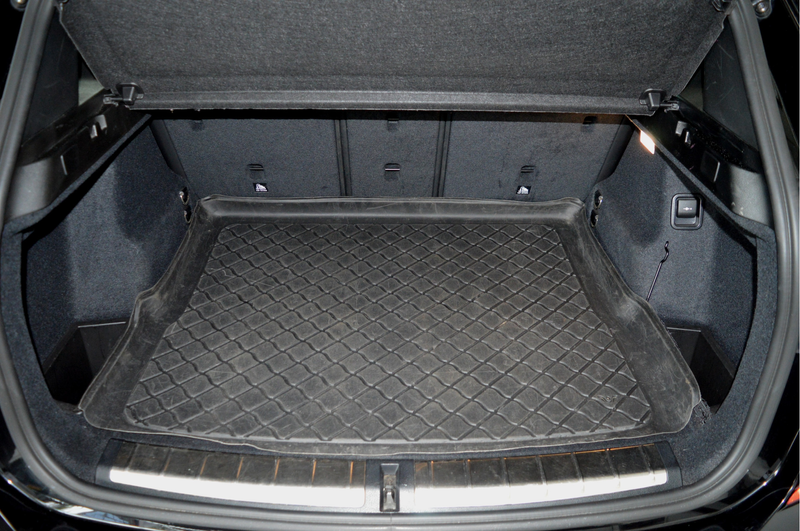 BMW X1 sDrive20i M-Sportedition | 1800kg ! — photo 23