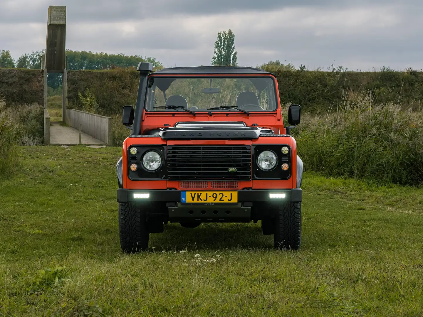 Land Rover Defender Defender Soft-Top 2.4 TD T.90" E Orange - 2