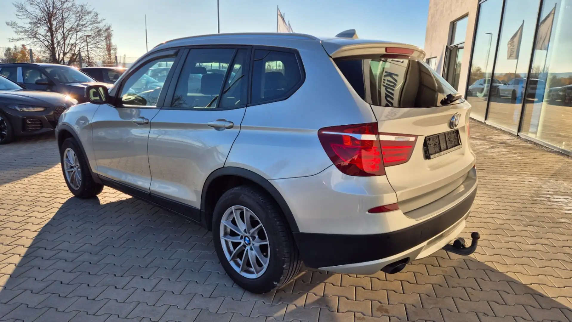 BMW X3 xDrive 20d +nur an Händler/Export+ Silber - 2