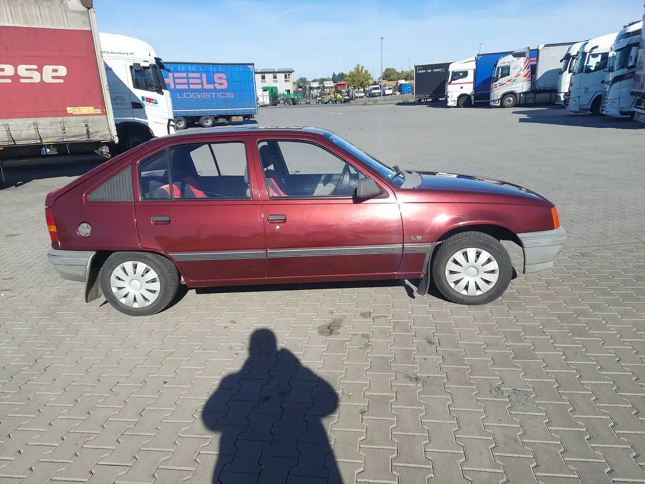Opel Kadett E LS, foto 4