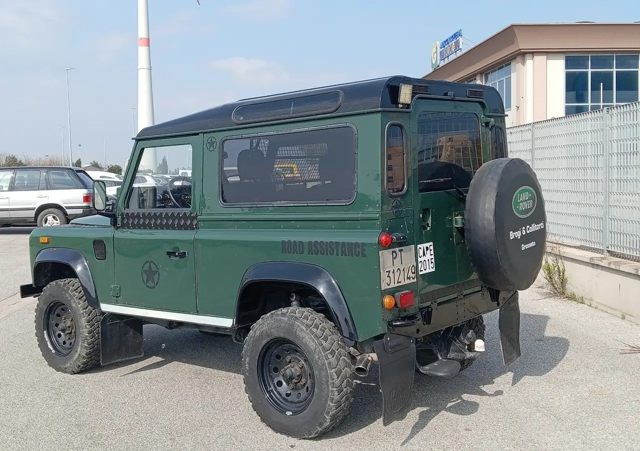 Land Rover Defender 90 2.5 td County SW, foto 2