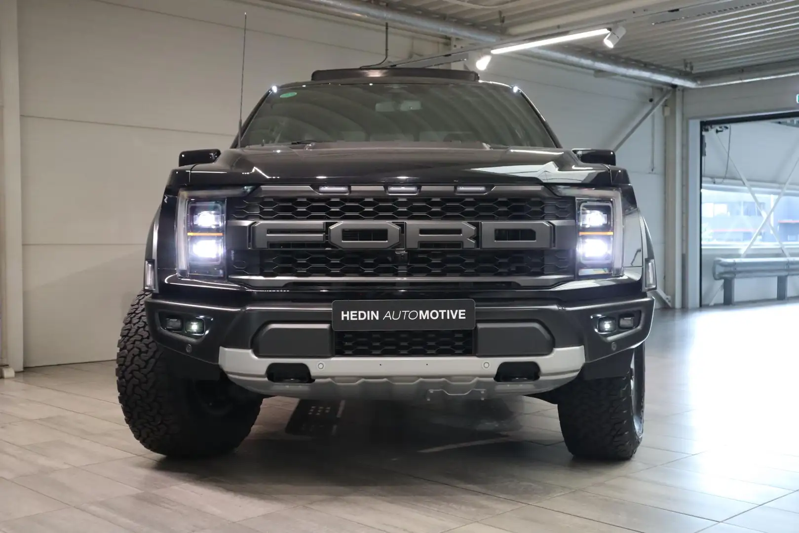 Ford F 150 Raptor 3.5 V6 450pk High Output SuperCrew Schwarz - 2
