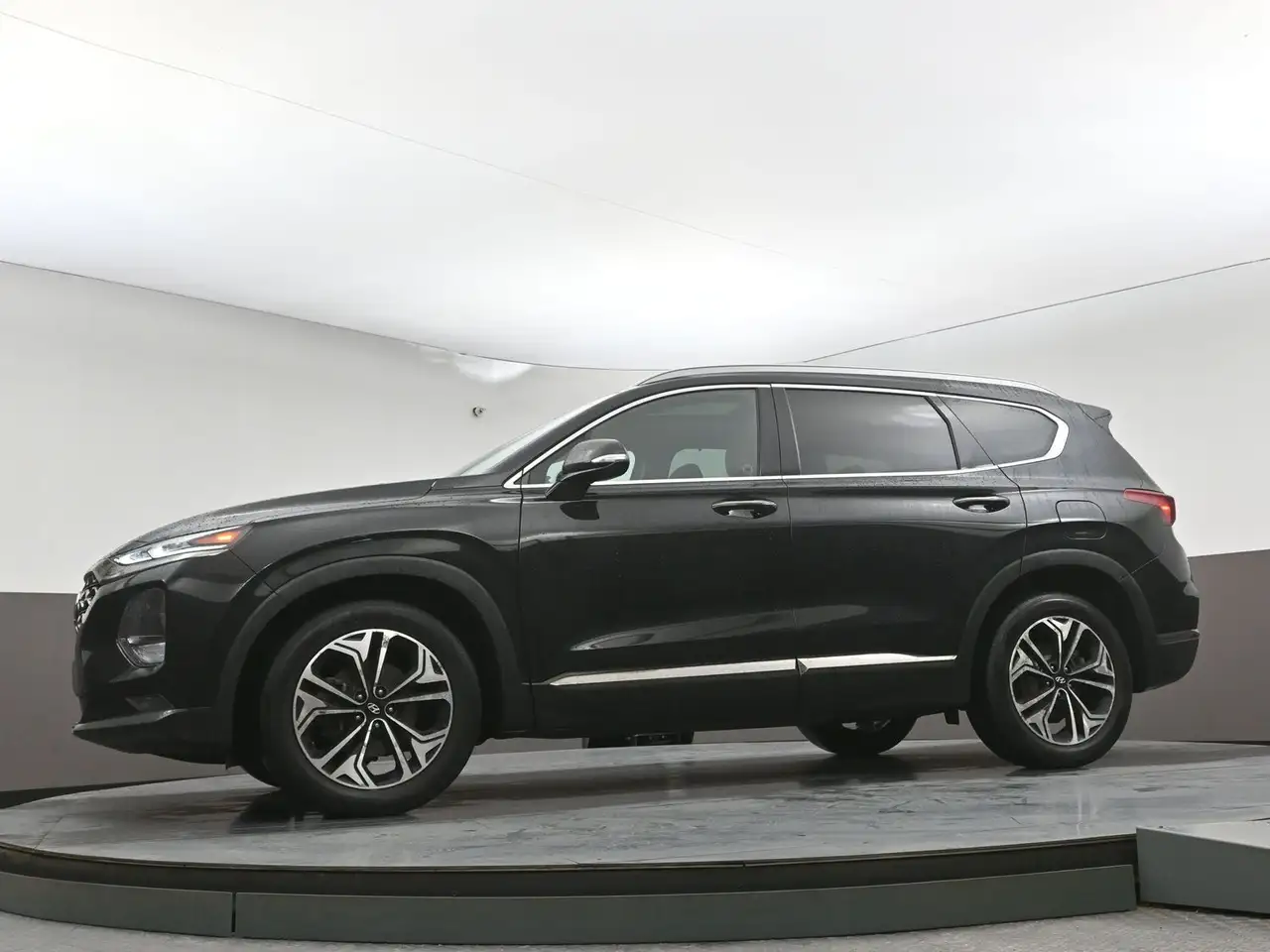 Hyundai SANTA FE снимка Hyundai SANTA FE