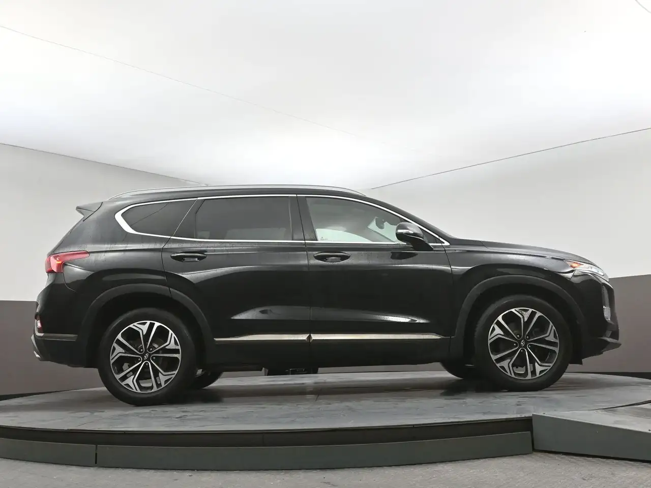 Hyundai SANTA FE снимка Hyundai SANTA FE
