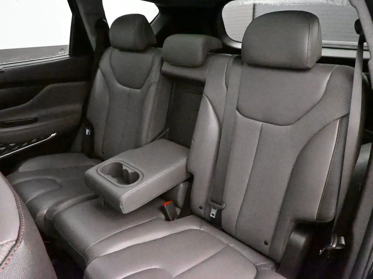 Hyundai SANTA FE снимка Hyundai SANTA FE