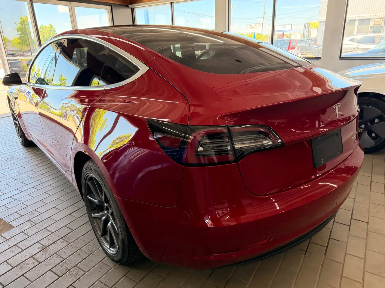 Tesla Model 3 fotografie Tesla Model 3