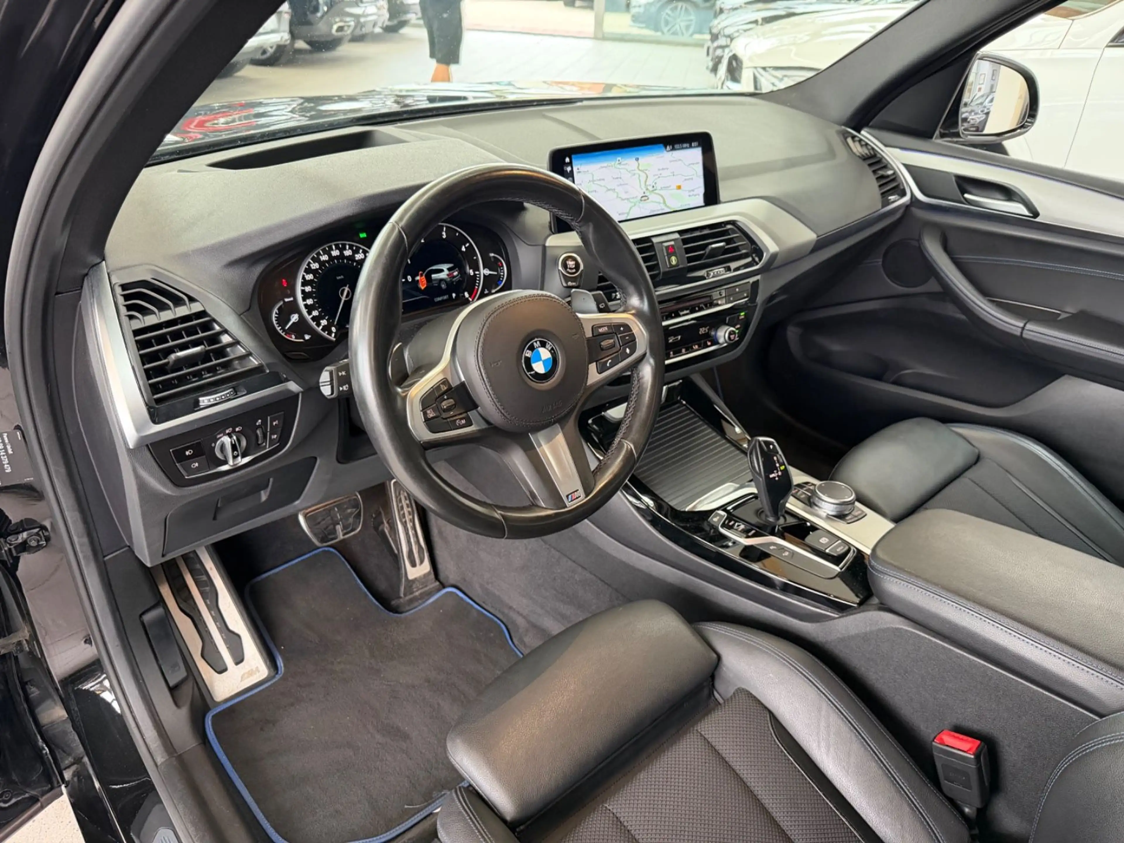 BMW X3 xDrive 20 d M Sport LED HUD PDC — photo 13
