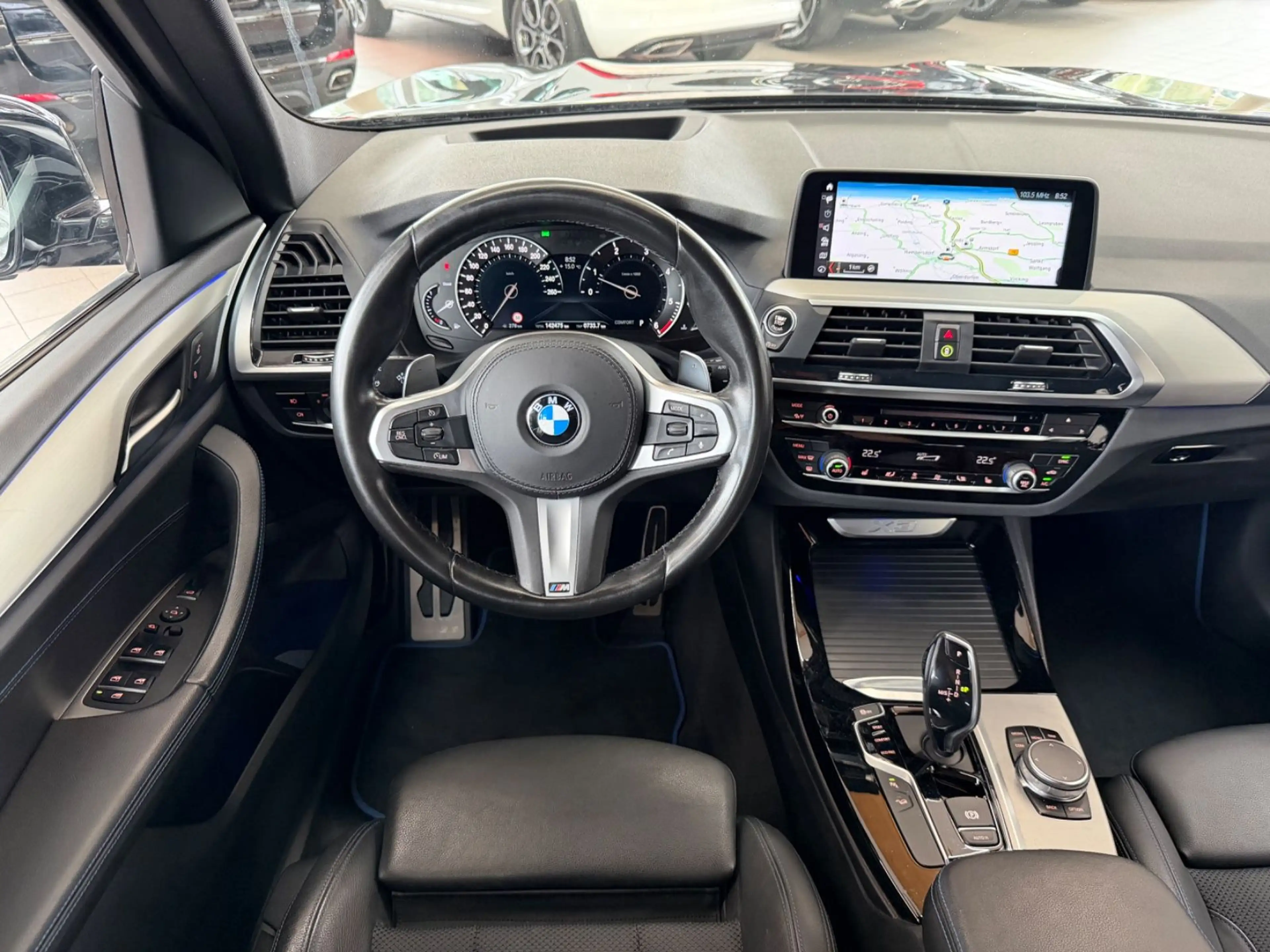 BMW X3 xDrive 20 d M Sport LED HUD PDC — photo 11