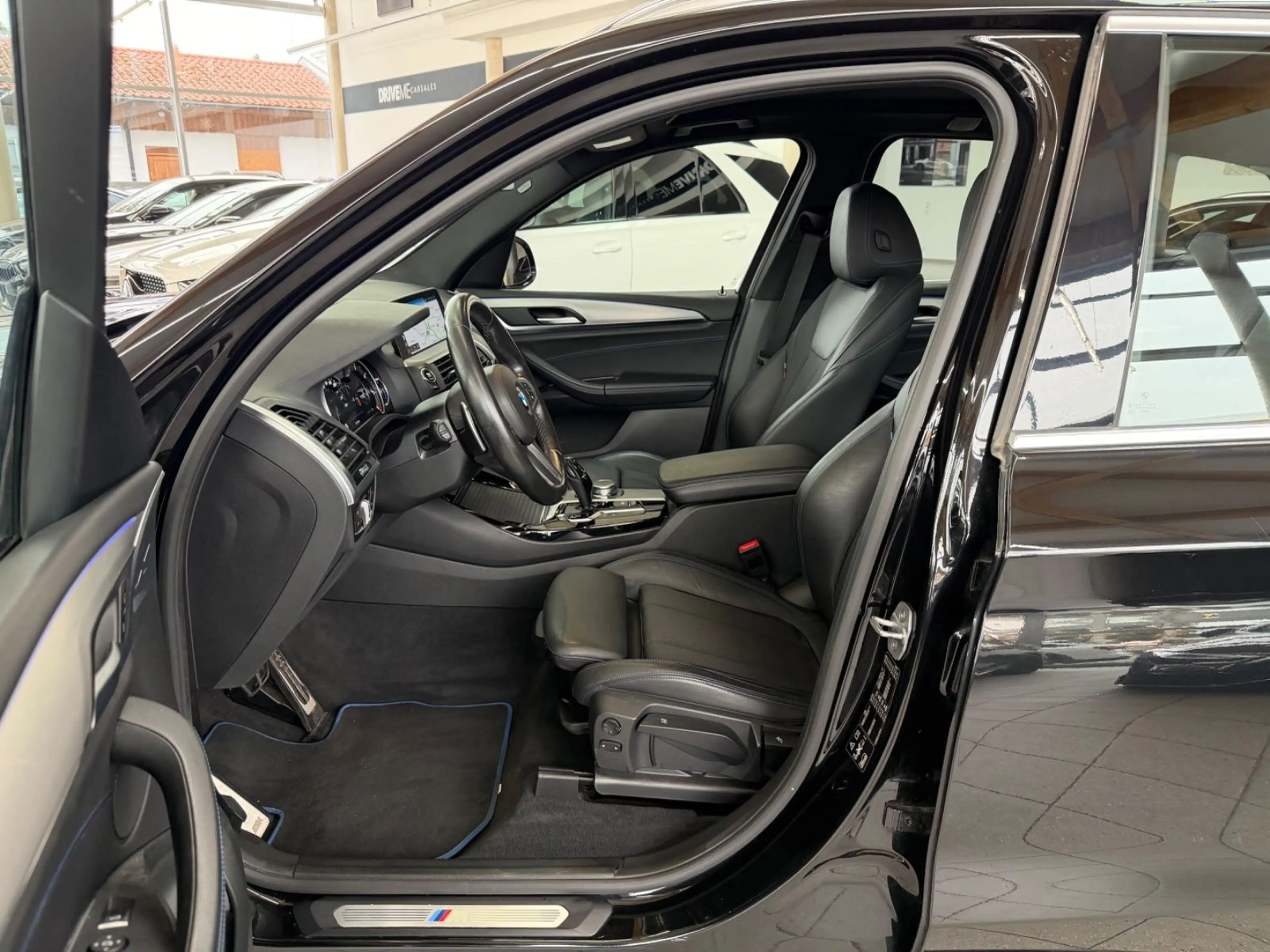 BMW X3 xDrive 20 d M Sport LED HUD PDC — photo 14