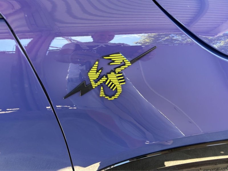 Abarth 500 / 600e 207 kW Scorpionissima Navi ACC LED — photo 11