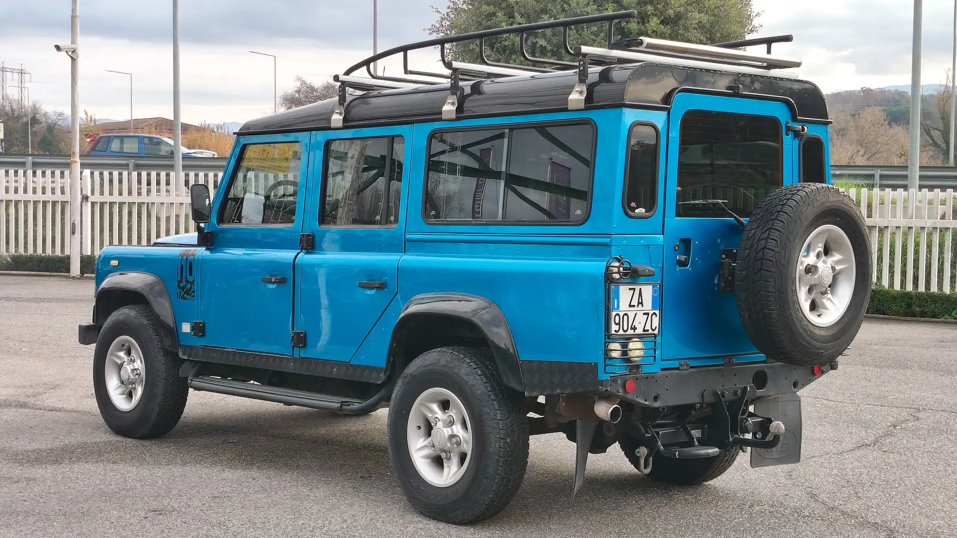 Land Rover Defender Defender V 1990 110/130 110 2.5 td5 E SW Blau - 2