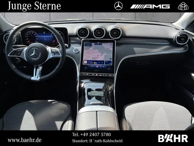 Mercedes-Benz C-Class view 4