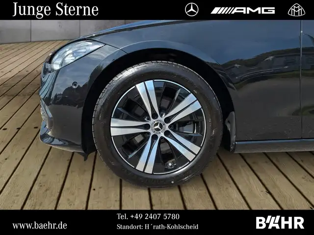 Mercedes-Benz C-Class view 6