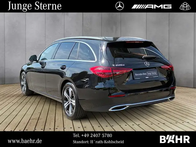 Mercedes-Benz C-Class view 3