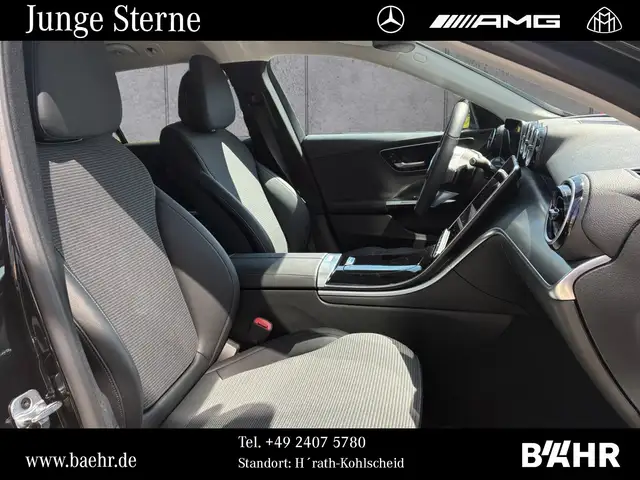 Mercedes-Benz C-Class view 5
