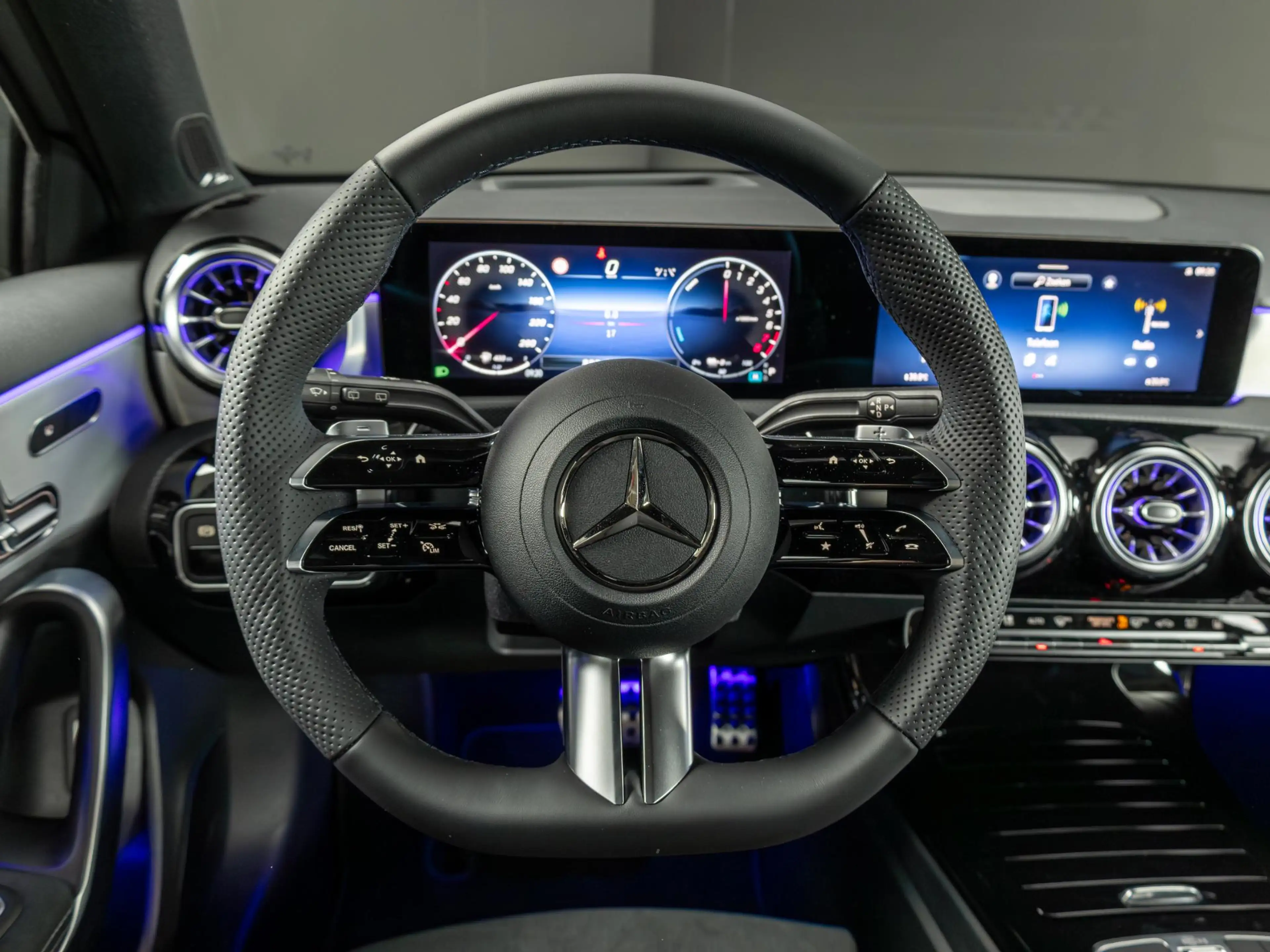 Mercedes-Benz A 250 Hatchback e Business Solution AMG | Premium PLUS | — photo 14