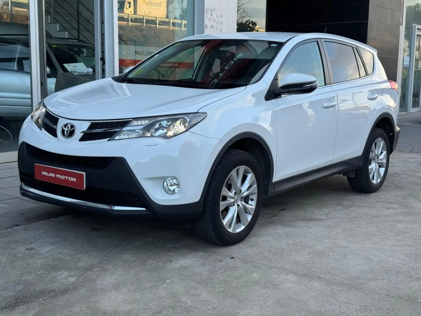 Toyota RAV 4 150D Advance AWD Weiß - 2