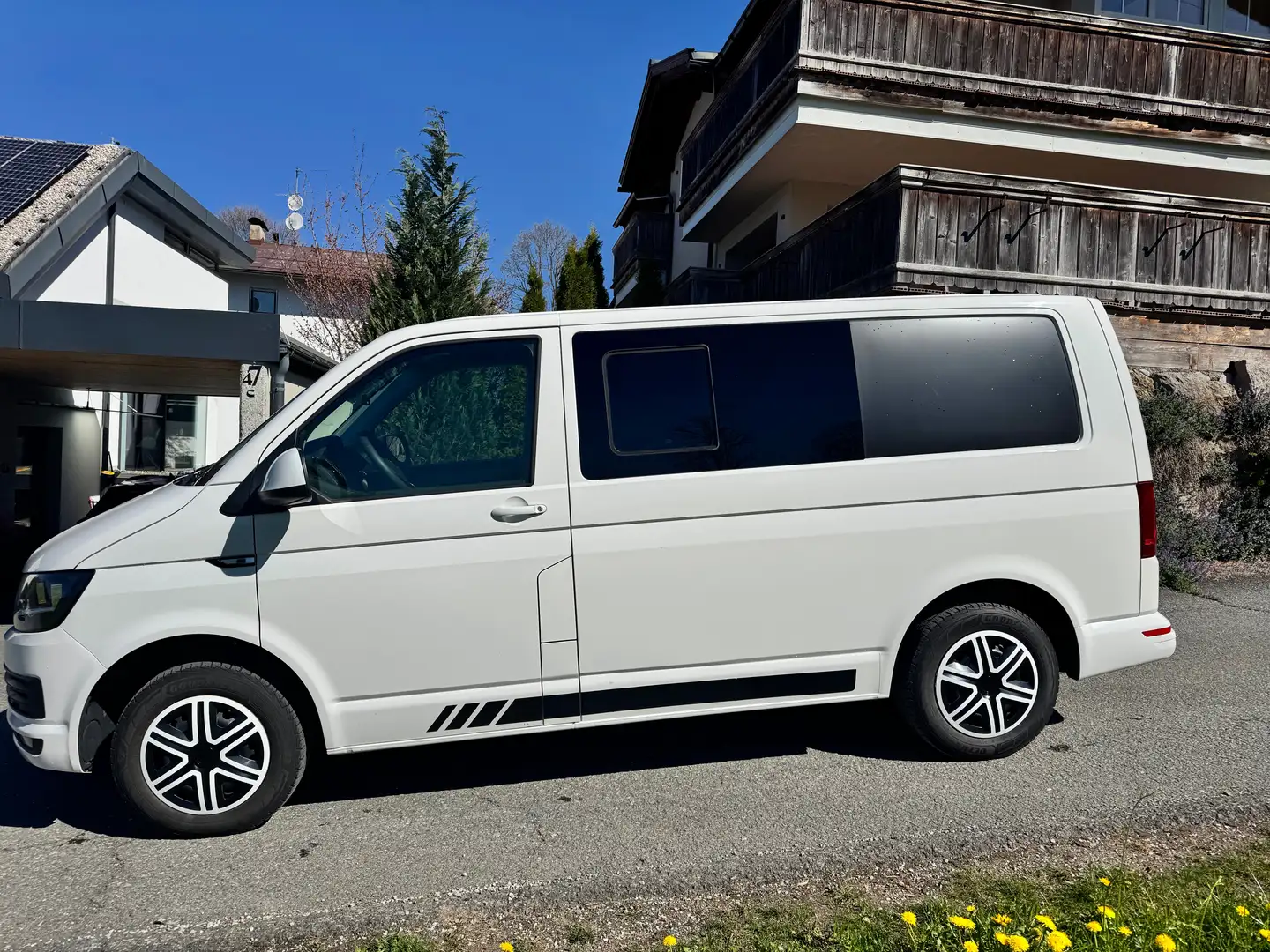 Volkswagen T6 California Camper Weiß - 1