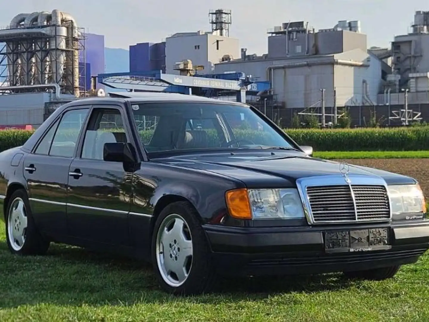 Mercedes-Benz E 230 230 E W123/Automatik Bleu - 2
