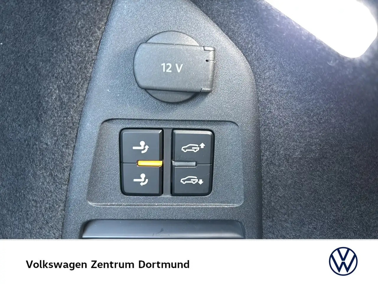 Volkswagen Touareg V6 R-LINE AHK CAM ACC LM19 E-KLAPPE 18