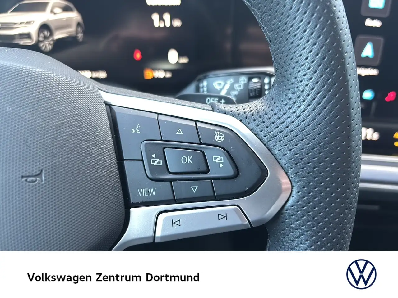 Volkswagen Touareg V6 R-LINE AHK CAM ACC LM19 E-KLAPPE 16