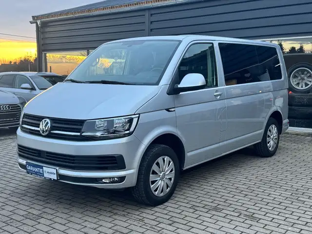 Volkswagen T6 Caravelle *GARANTIE*1.Hand*9Sitzer*AHK