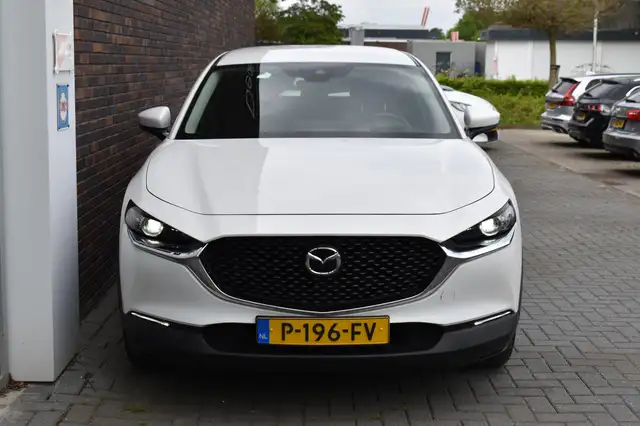 Mazda CX-30 view 8