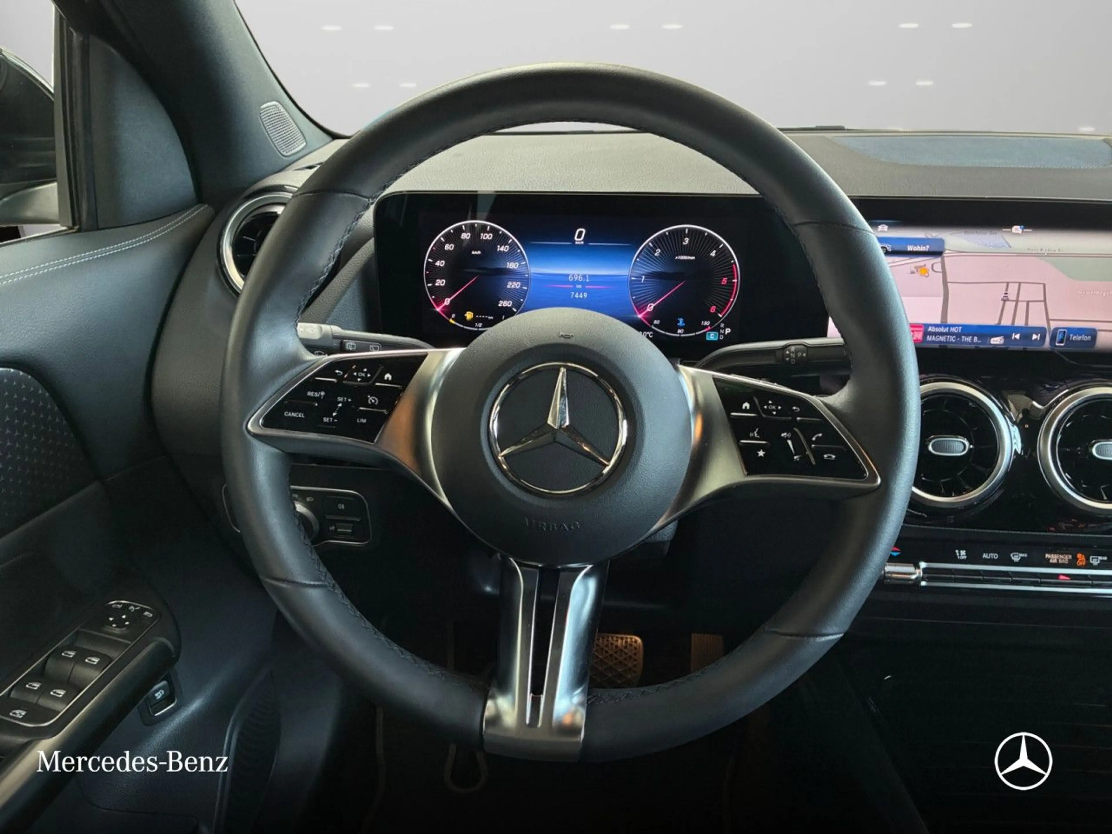 Mercedes-Benz GLA 200 d PROGRESSIVE+360°+AHK+LED+TOTW+8G — photo 14