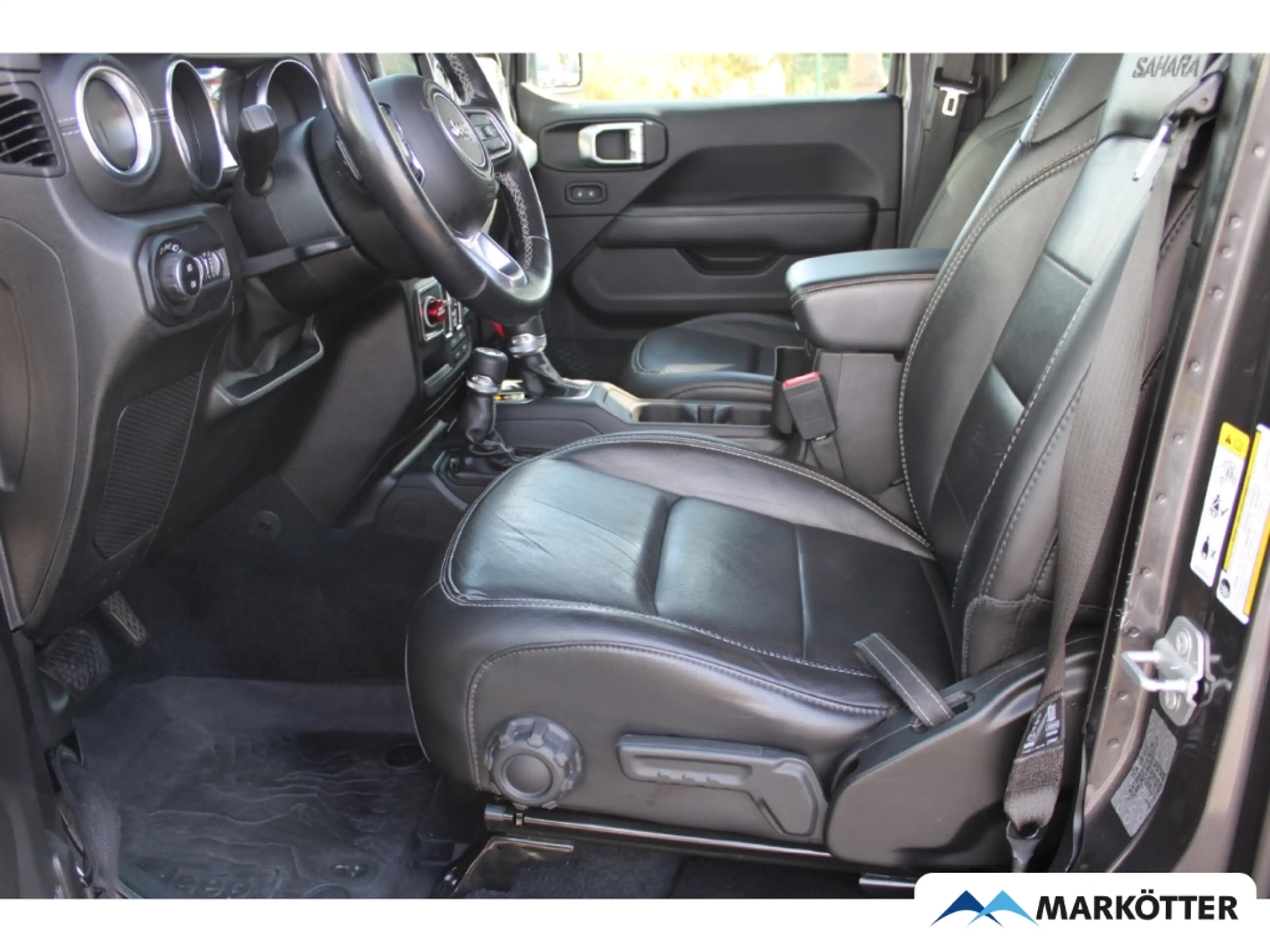 Jeep Wrangler Unlimited Sahara 2.2 AHK/BLIS/SHZ/CAM — photo 8