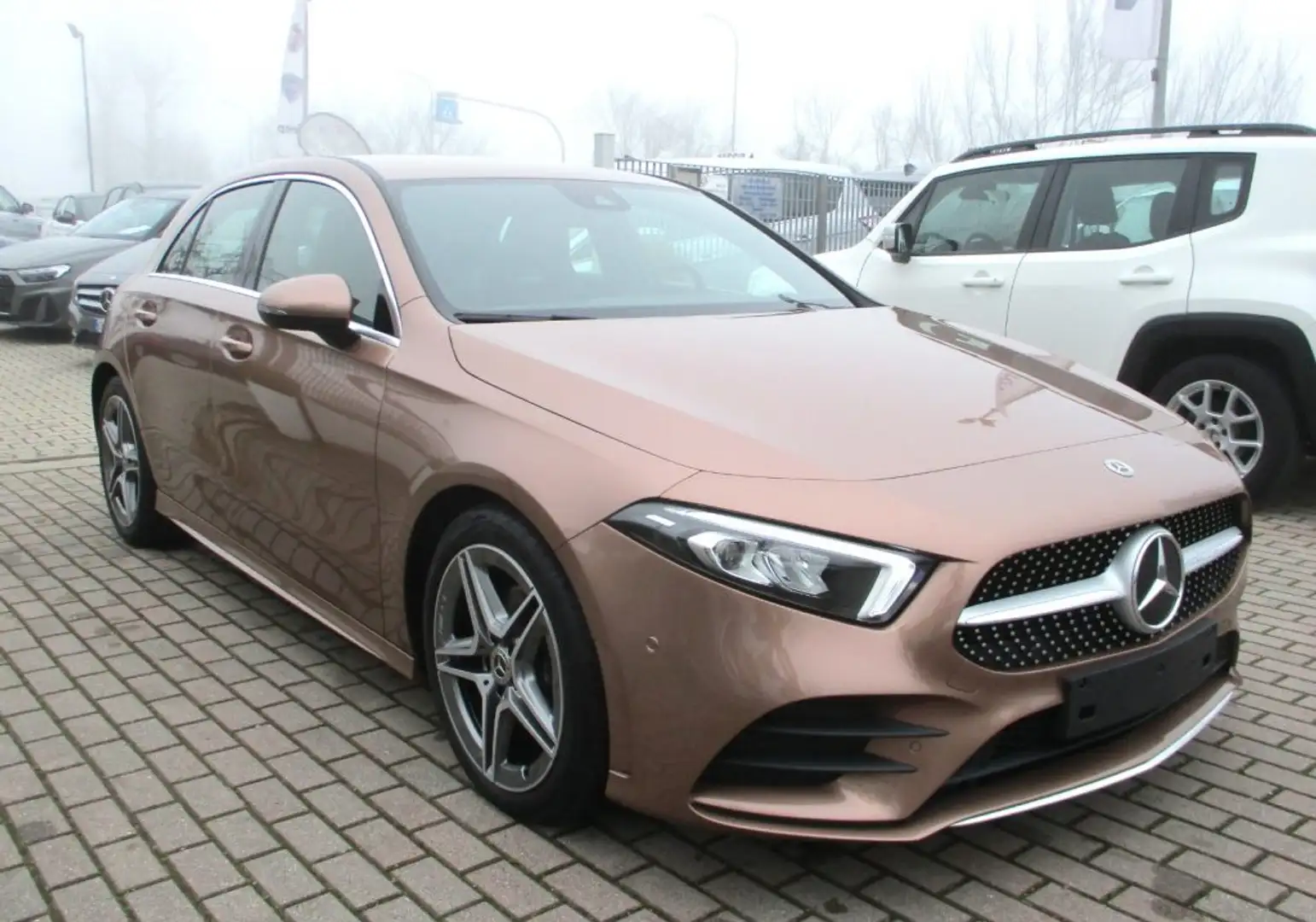 Mercedes-Benz A 200 d Automatic Premium - Navi/SediliRisc. Bronzo - 2