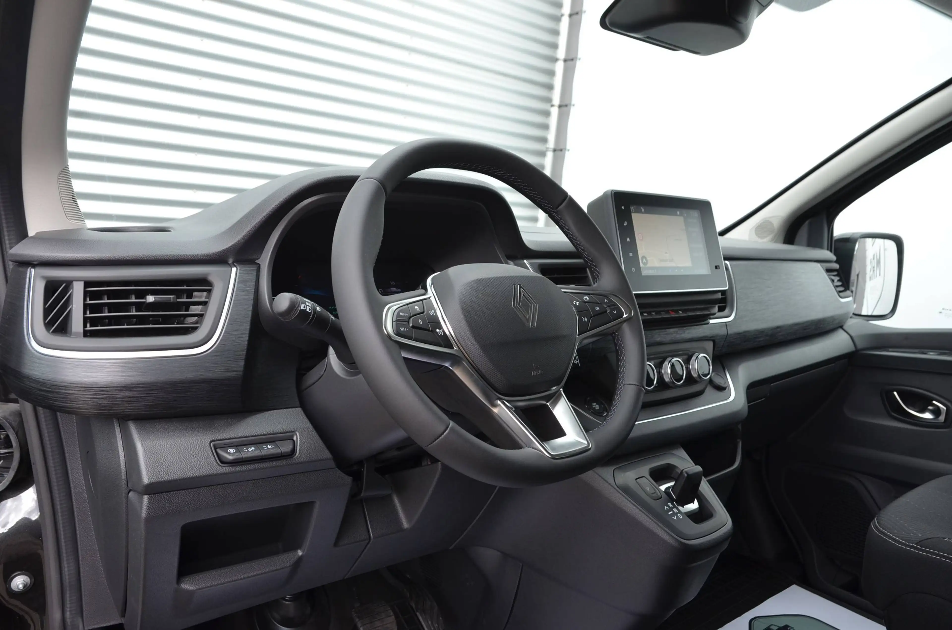 Renault Trafic - L2- Dubbelcabine- ACC- Exclusive- Automaat- Nieuw- 36990+BTW — photo 13