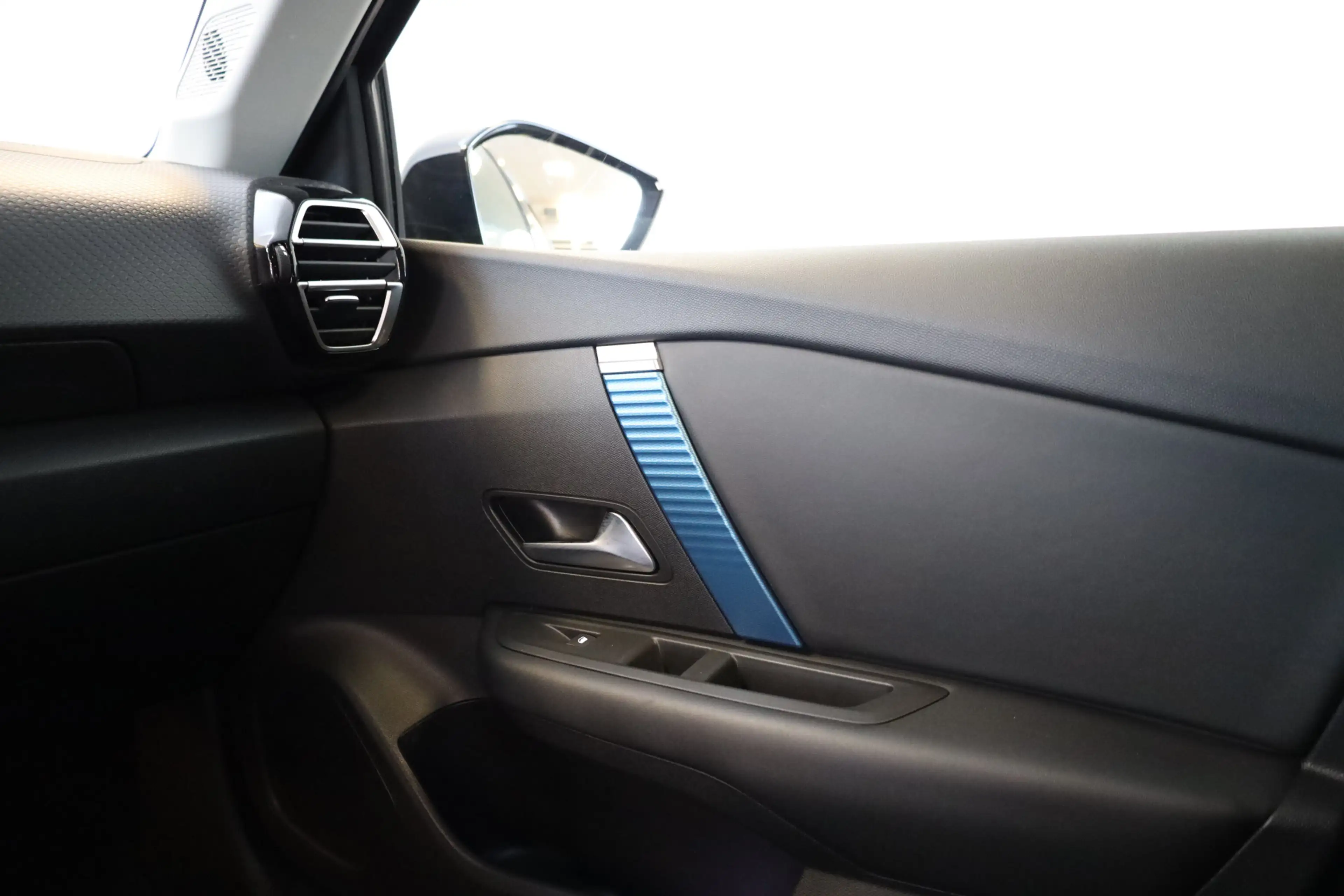 Citroen E-C4 Electric Shine 50 kWh Panoramadak | Adapt. Cruise | Leer | — photo 28