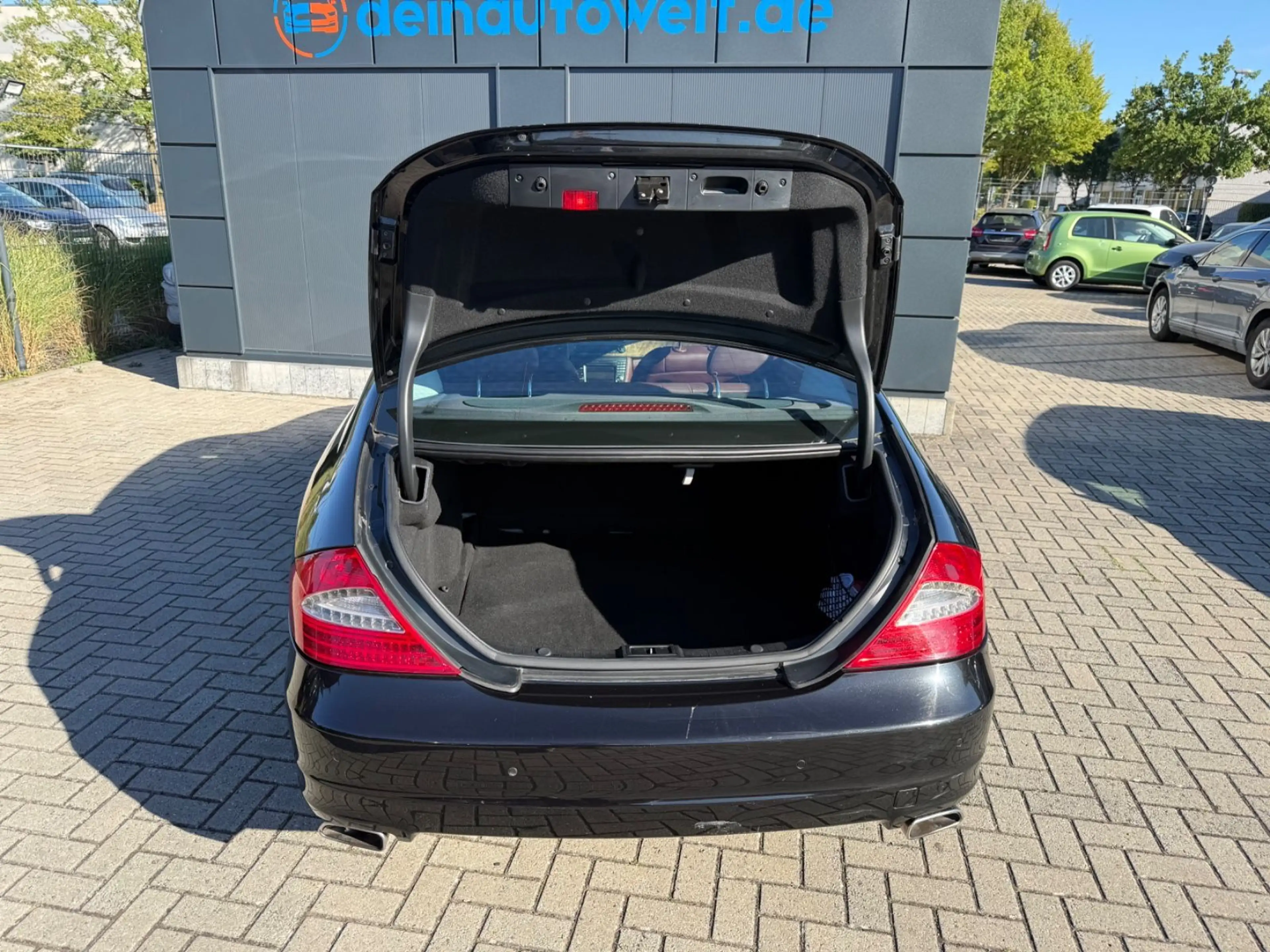 Mercedes-Benz CLS 320 *Panorama*Automatik*TüvNeu — photo 9