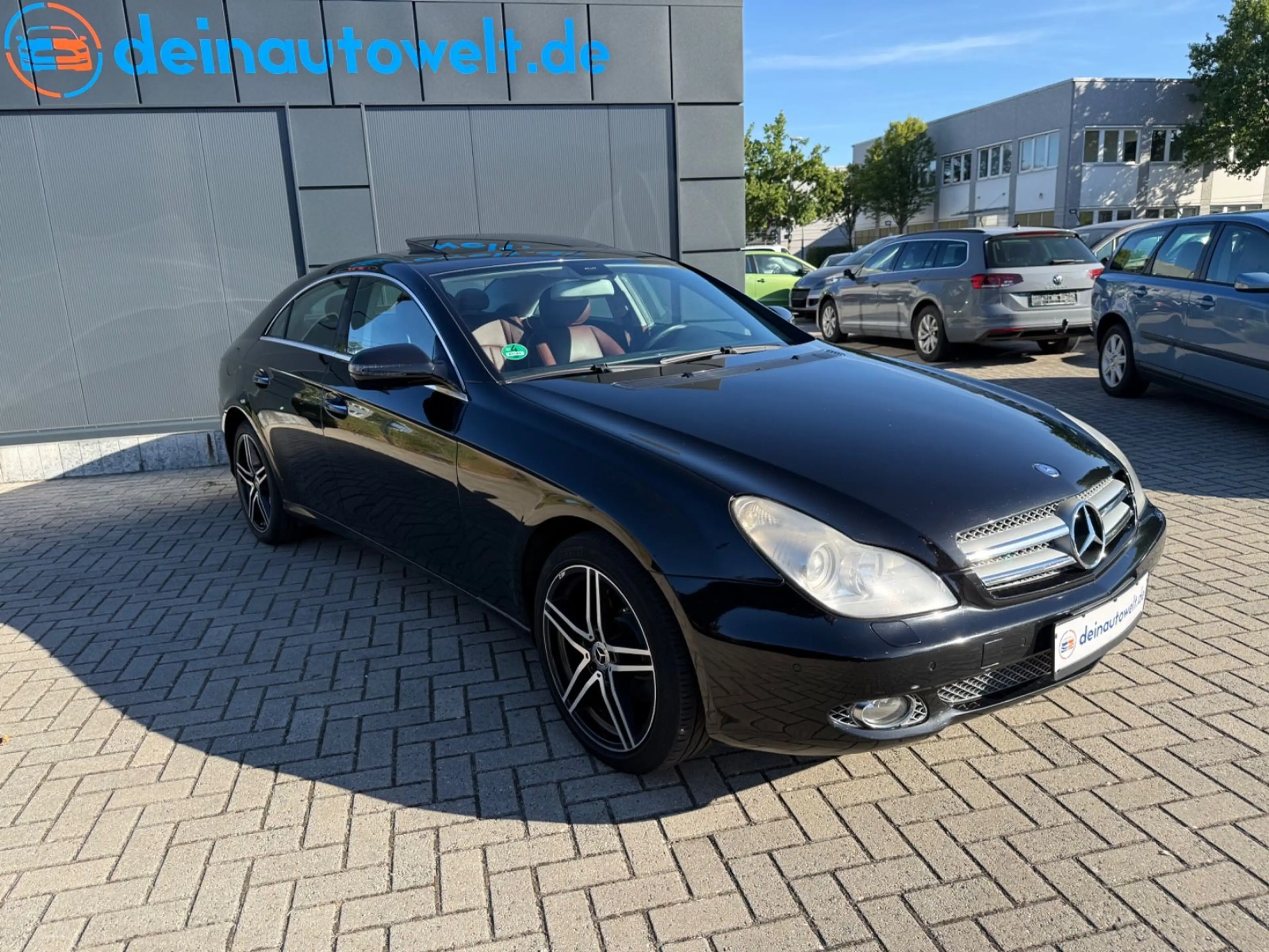 Mercedes-Benz CLS 320 *Panorama*Automatik*TüvNeu — photo 2
