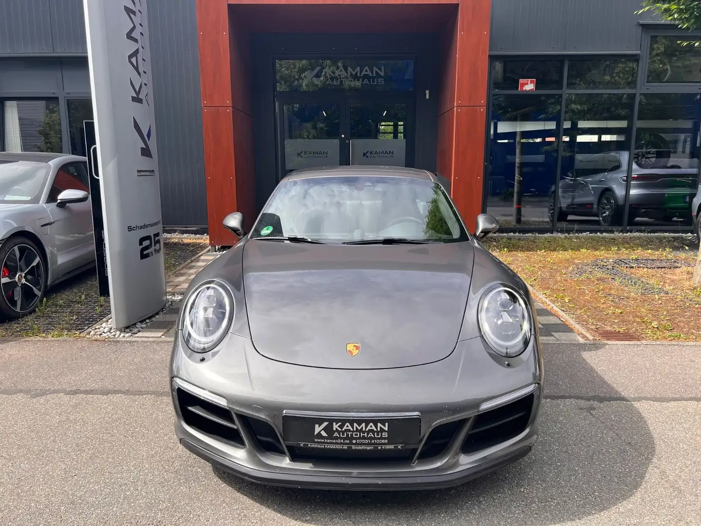 Porsche 911 Carrera 4 GTS #SCHIEBEDACH! BOSE! 18WEGE! Grijs - 2
