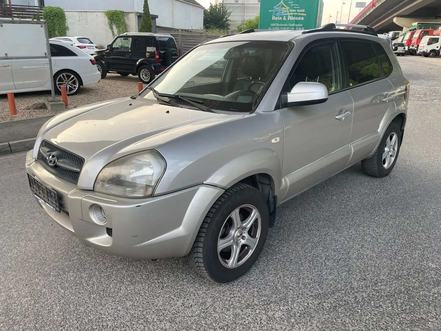 Hyundai TUCSON Team 06 (2WD) KLIMA*LEDER*AHK Plateado - 1