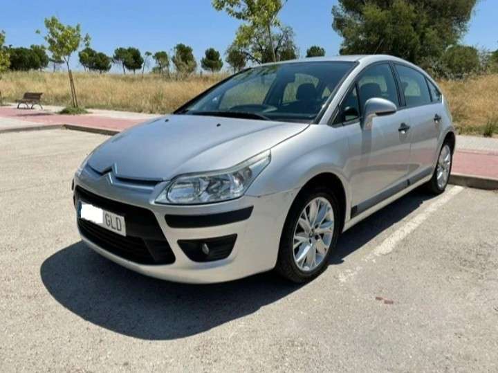 Citroen C4 1.6HDI Exclusive 110 - foto 1