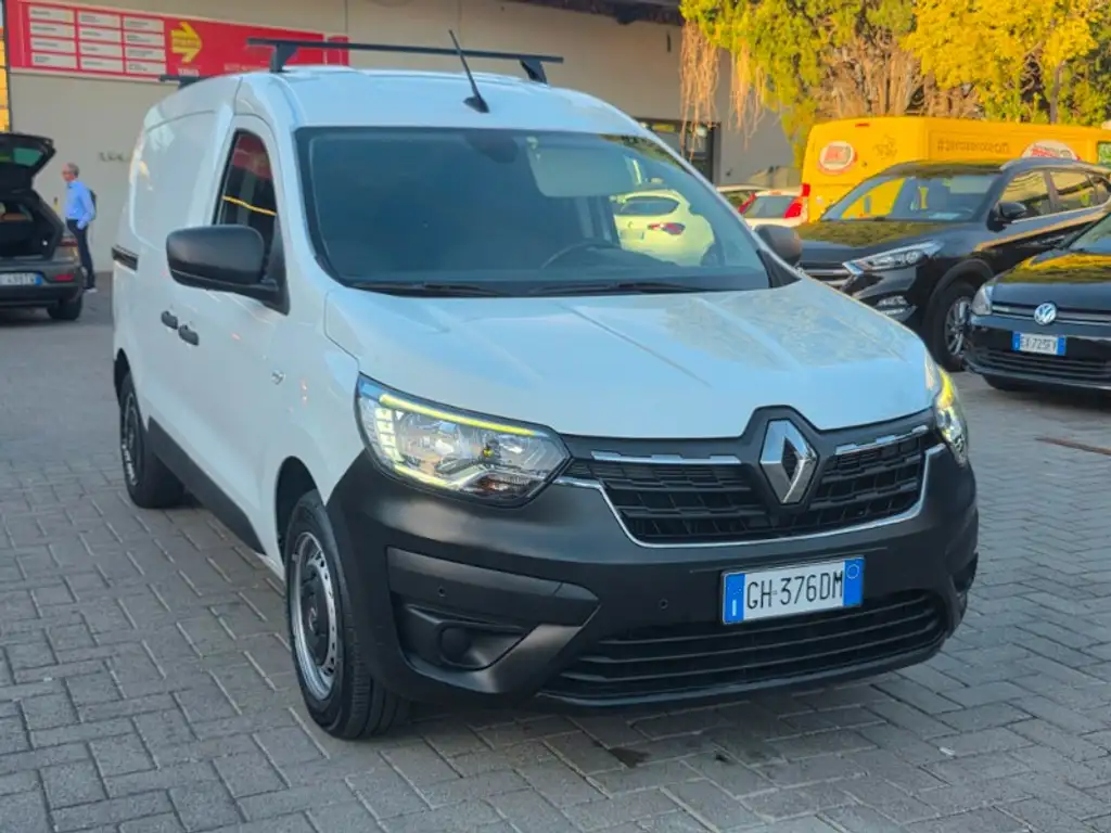 Renault Express 2021 из Европы — купить под ключ
