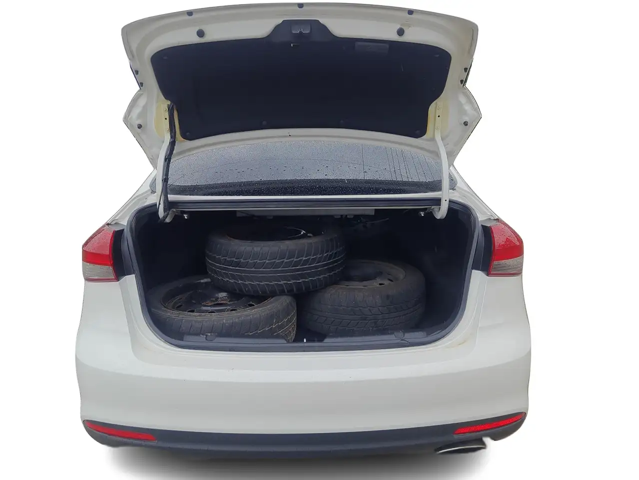 Kia Forte снимка Kia Forte