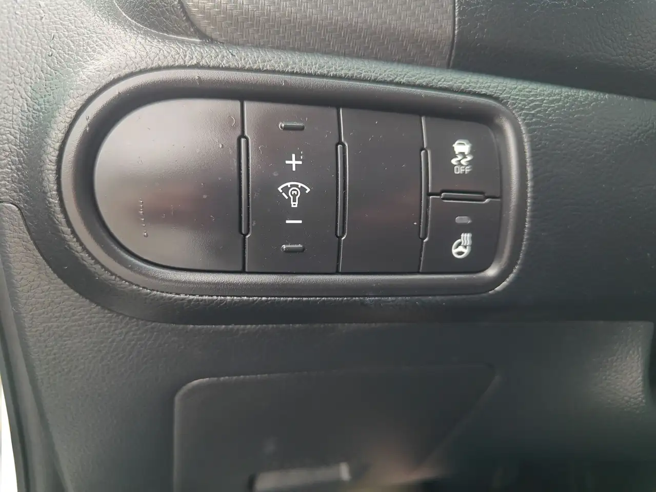 Kia Forte снимка Kia Forte