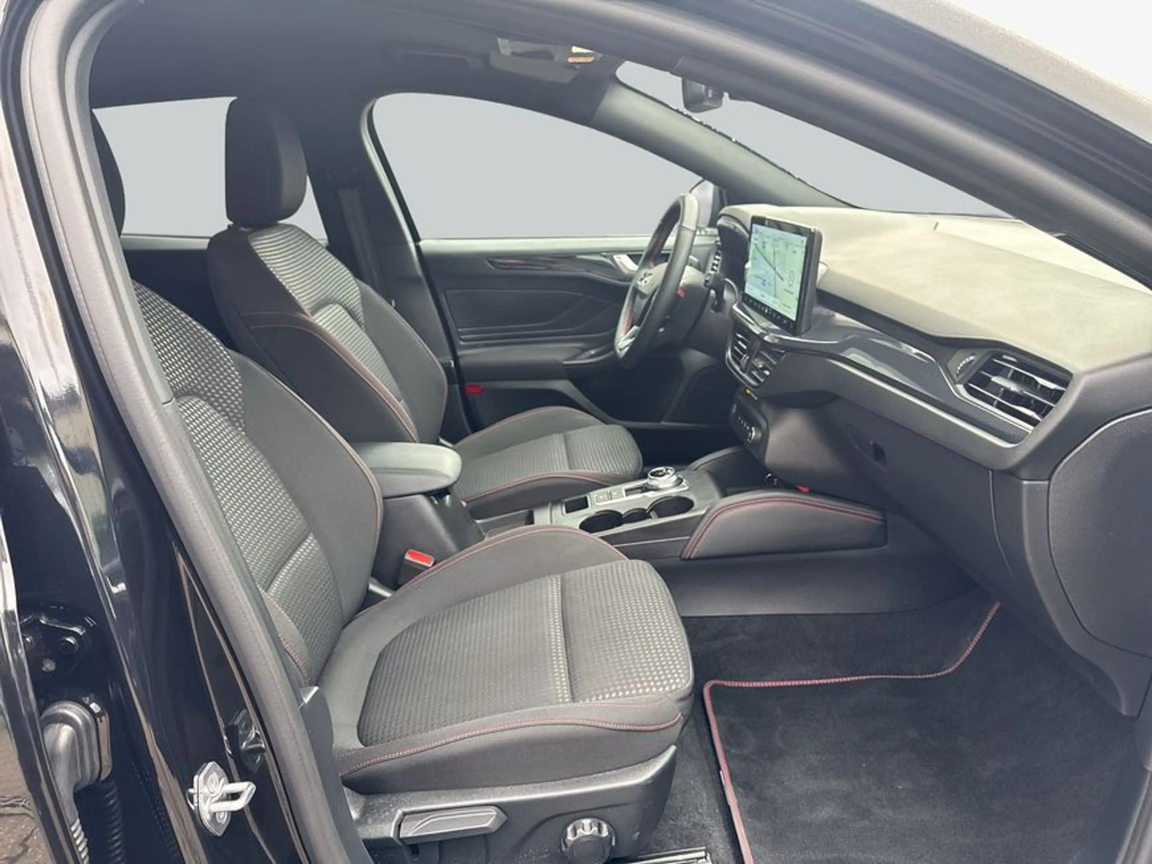 Ford Focus Turnier 1.5 EcoBlue Start-Stopp-System Aut. — photo 11