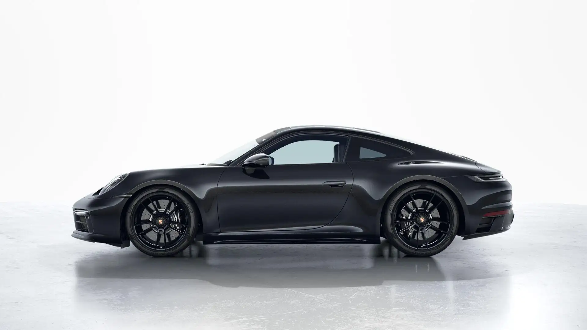 Porsche 911 Carrera 4 GTS Noir - 2