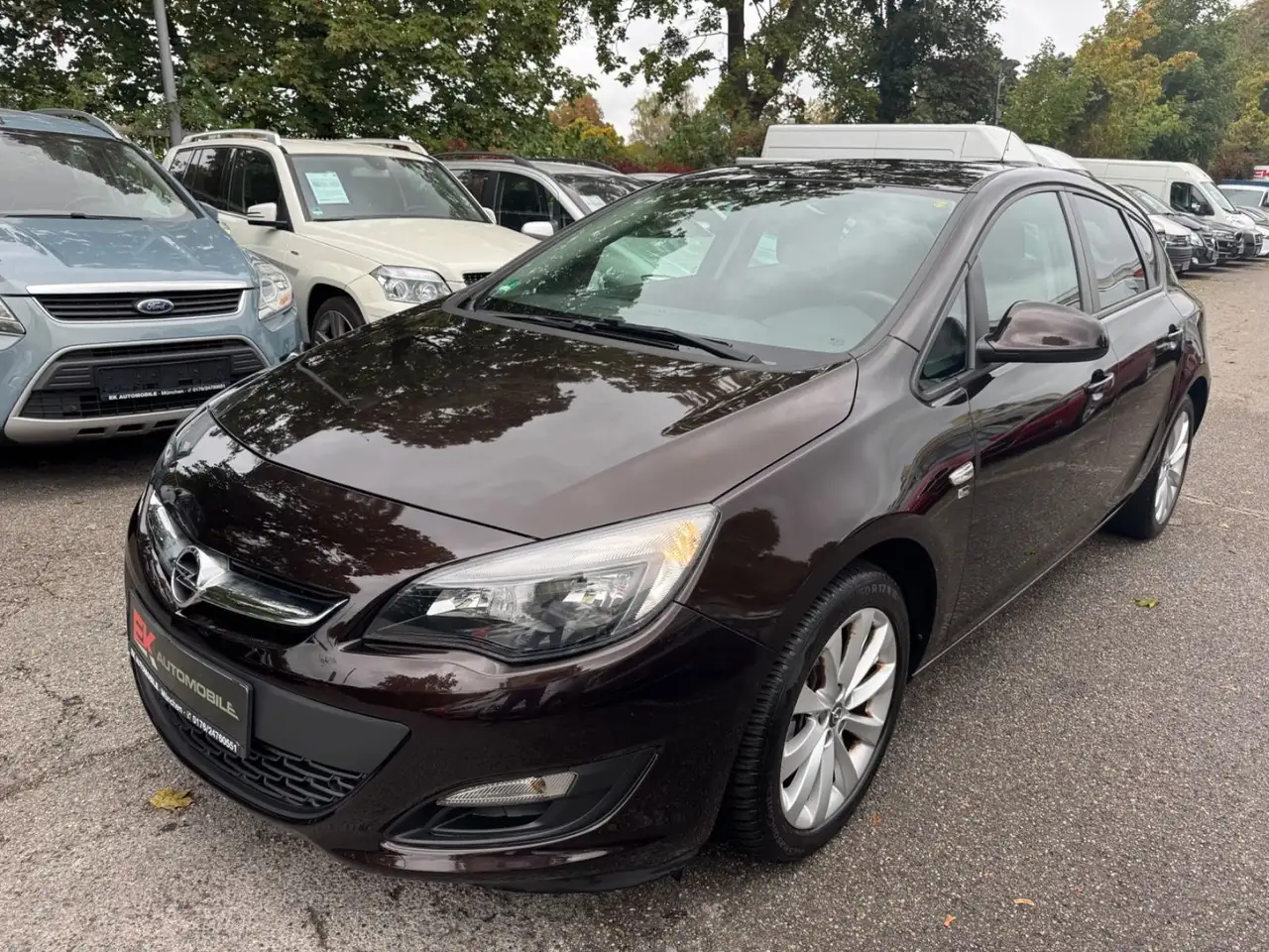 Opel Astra J Lim. 5-trg. 150 Jahre Opel Leder SHZ PDC — photo 1 of 40