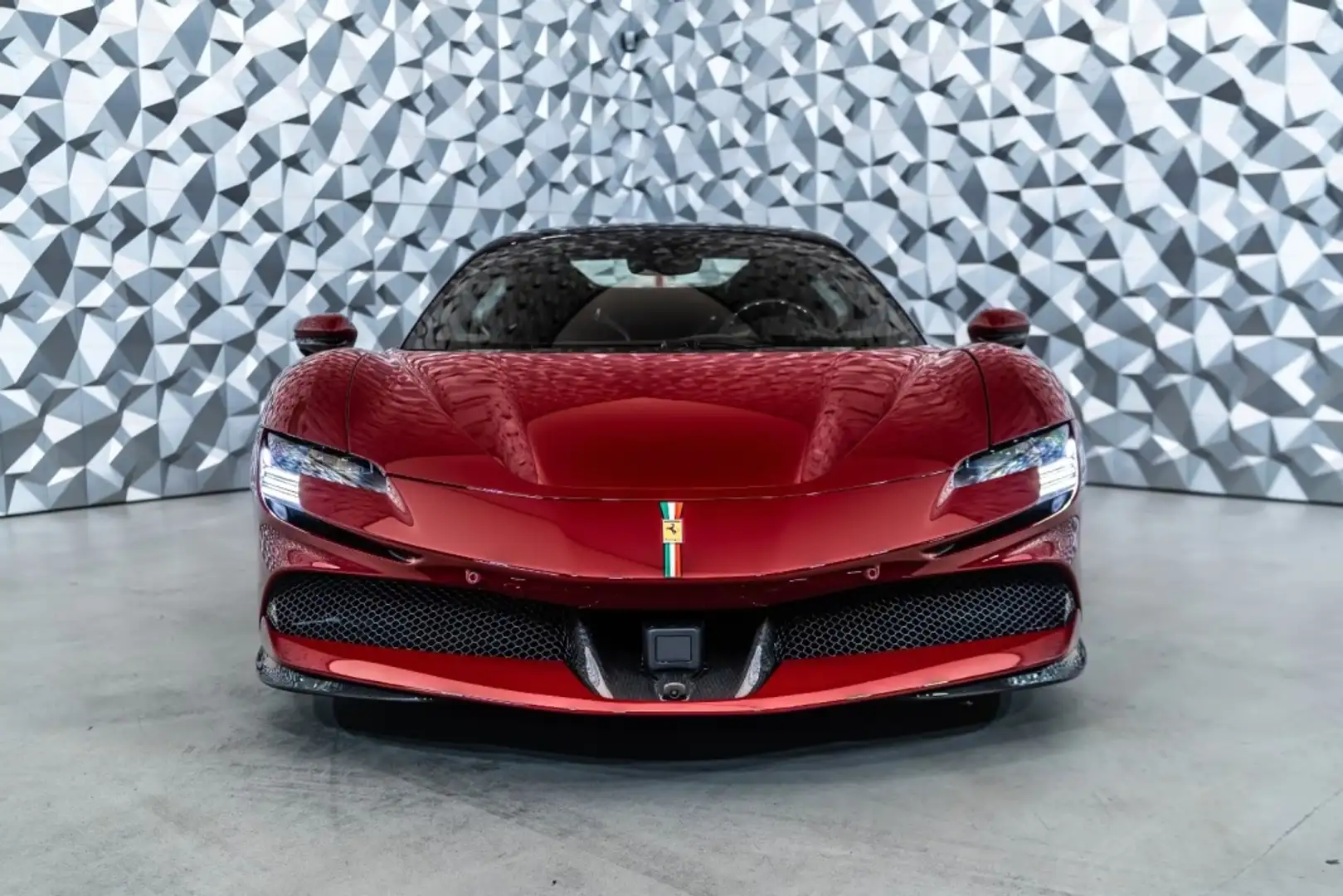 Ferrari SF90 Spider Rojo - 2