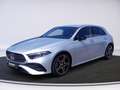 Mercedes-Benz A 180 d AMG Line Night Edition Silber - thumbnail 2