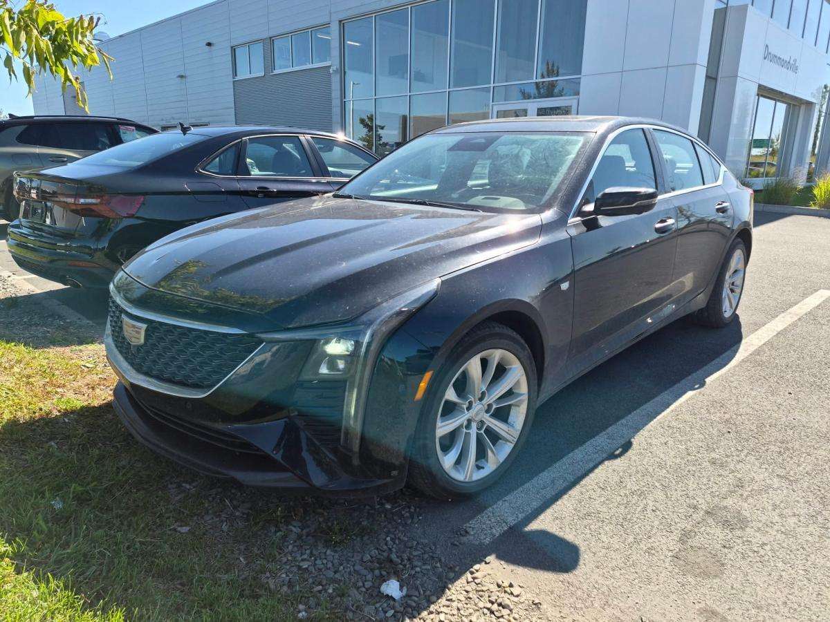 2025 Cadillac CT5 4dr Sdn Premium Luxury