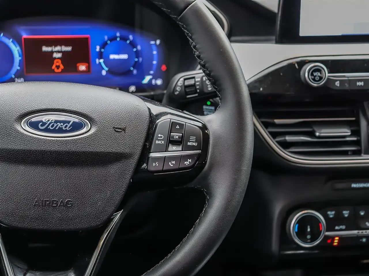 Ford Escape снимка Ford Escape