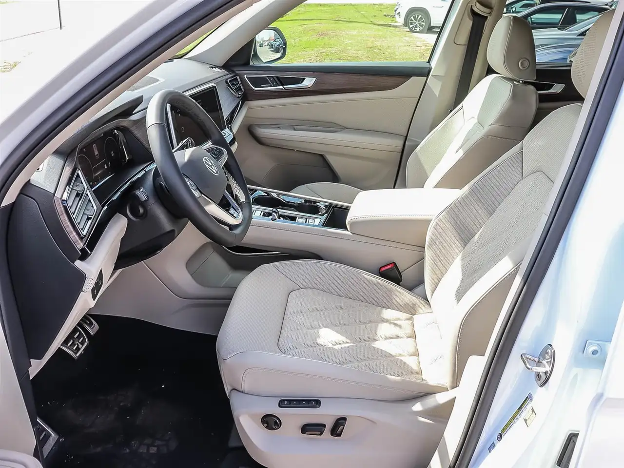 Volkswagen Atlas снимка Volkswagen Atlas
