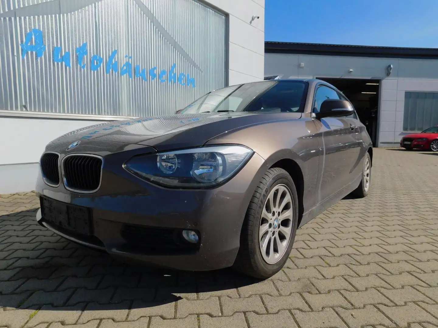 BMW 116 d PDC/Bluetooth/Kamera/Sitzheizung Barna - 1