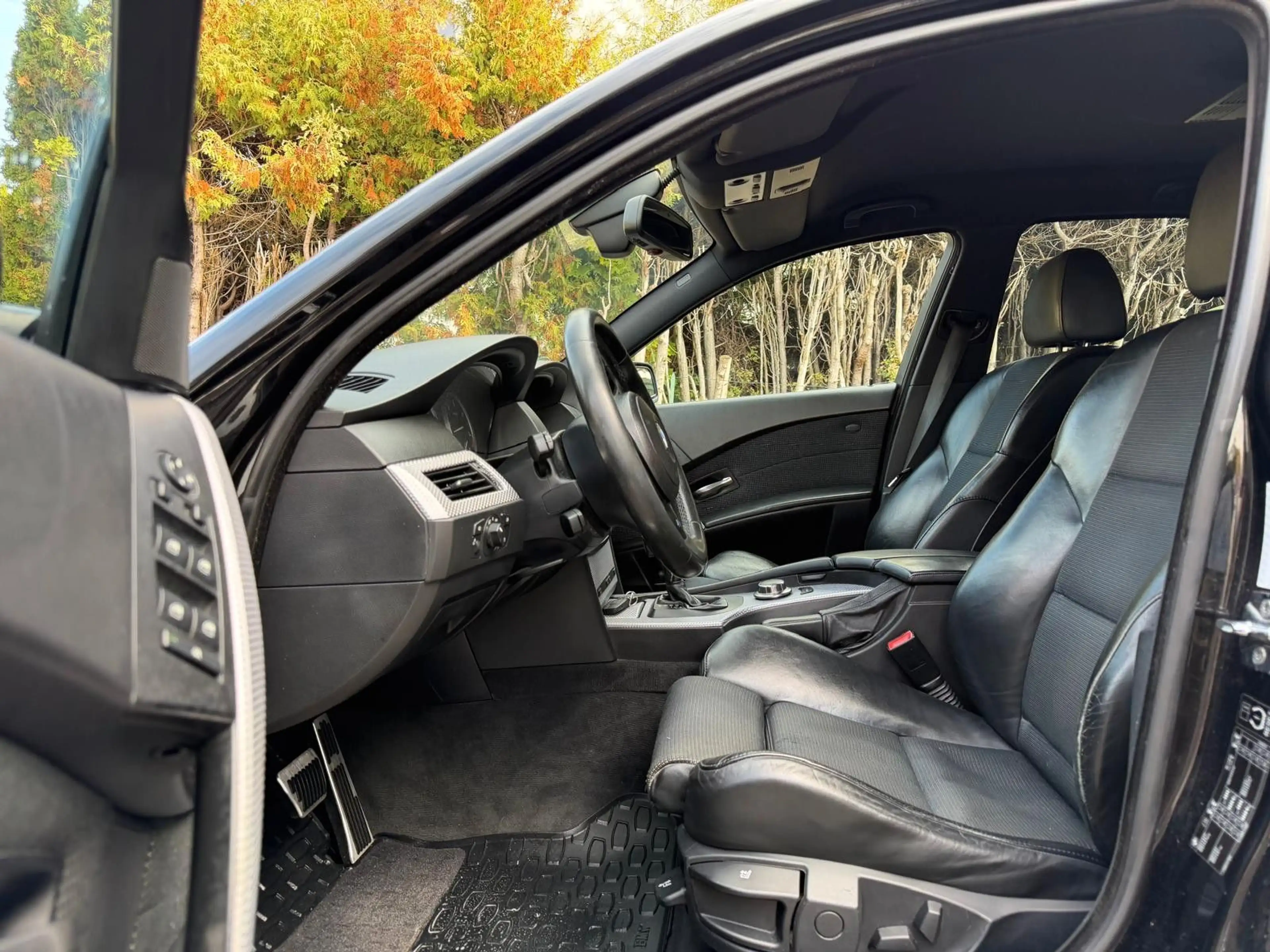 BMW 530 d 5er Lim. M-Paket E60 NAVI/PDC/TÜV — photo 11